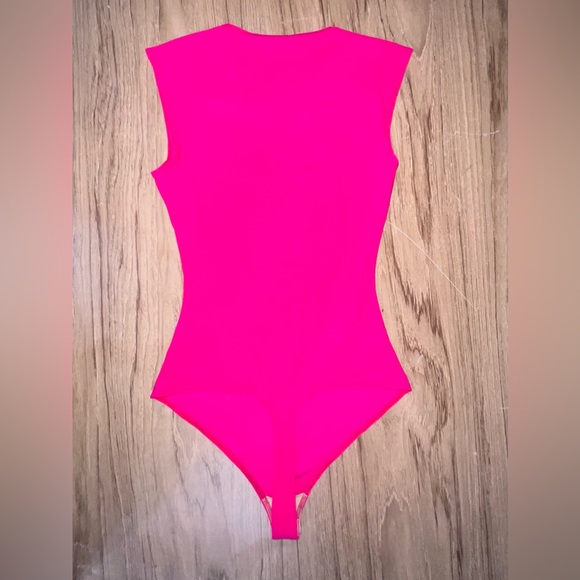 ALIX NYC Lenox Crewneck Bodysuit Size S Color Cerise - Picture 6 of 7